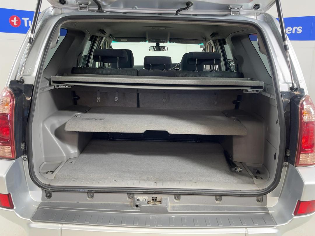 Photo '14' of Toyota Hilux