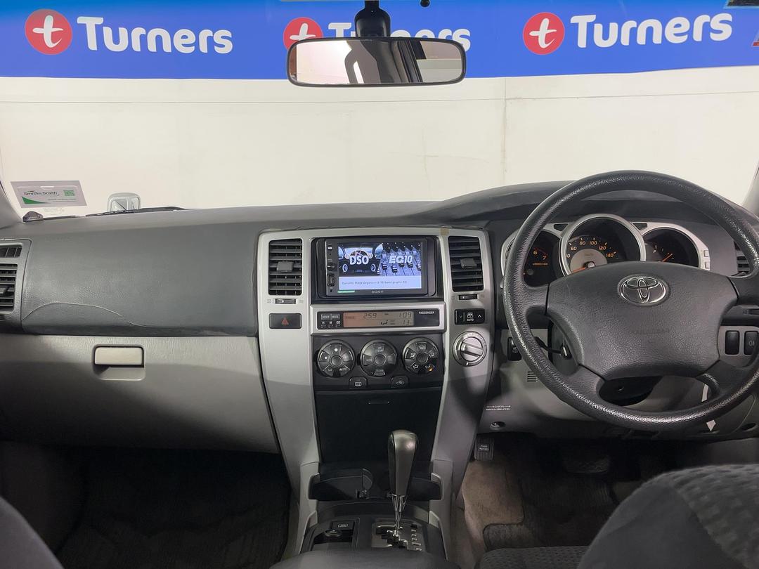 Photo '17' of Toyota Hilux