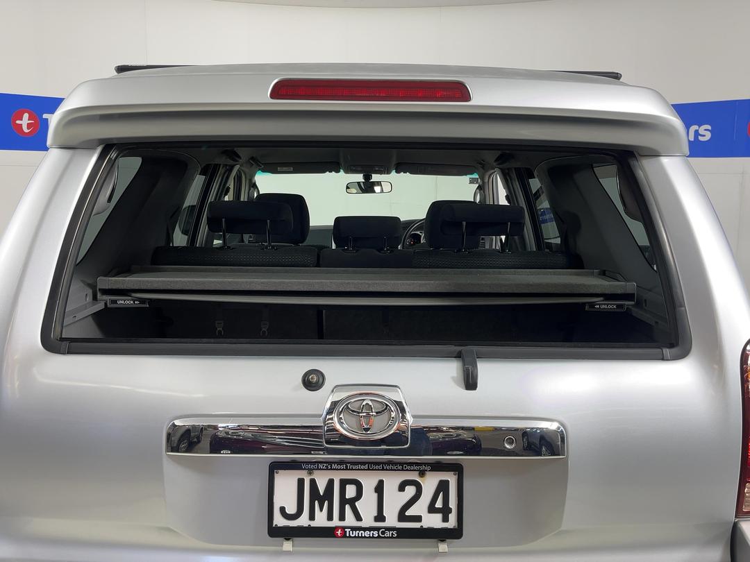 Photo '27' of Toyota Hilux