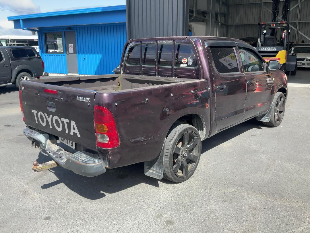 Photo '8' of Toyota Hilux TD D/C Photo '8' of Toyota Hilux TD D/C