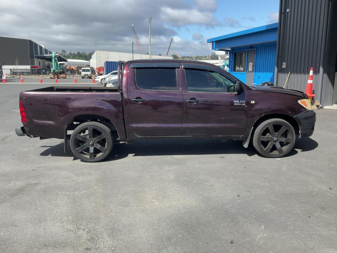 Photo '9' of Toyota Hilux TD D/C Photo '9' of Toyota Hilux TD D/C