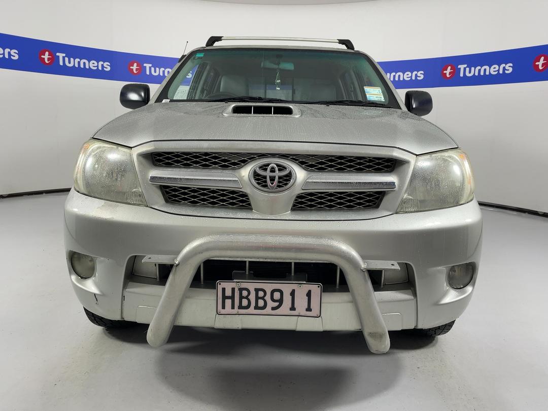 Photo '2' of Toyota Hilux
