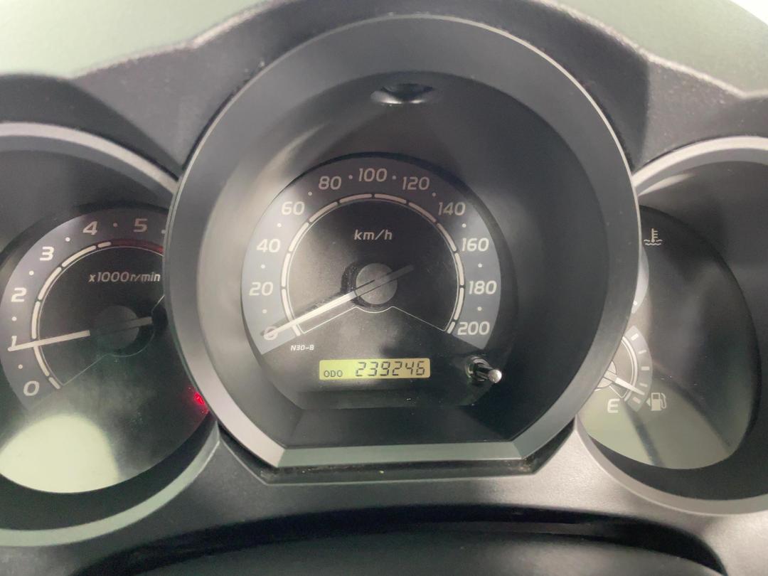 Photo '21' of Toyota Hilux