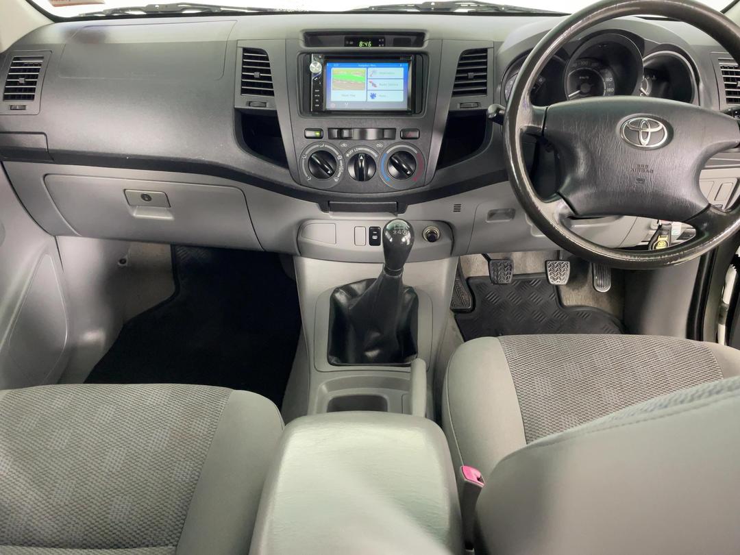 Photo '17' of Toyota Hilux