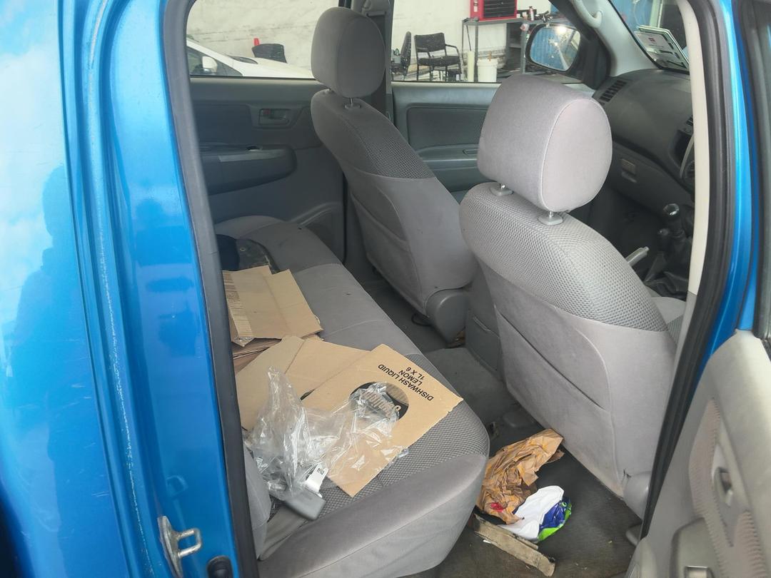 Photo '16' of Toyota Hilux TD SR5 DCU Photo '16' of Toyota Hilux TD SR5 DCU
