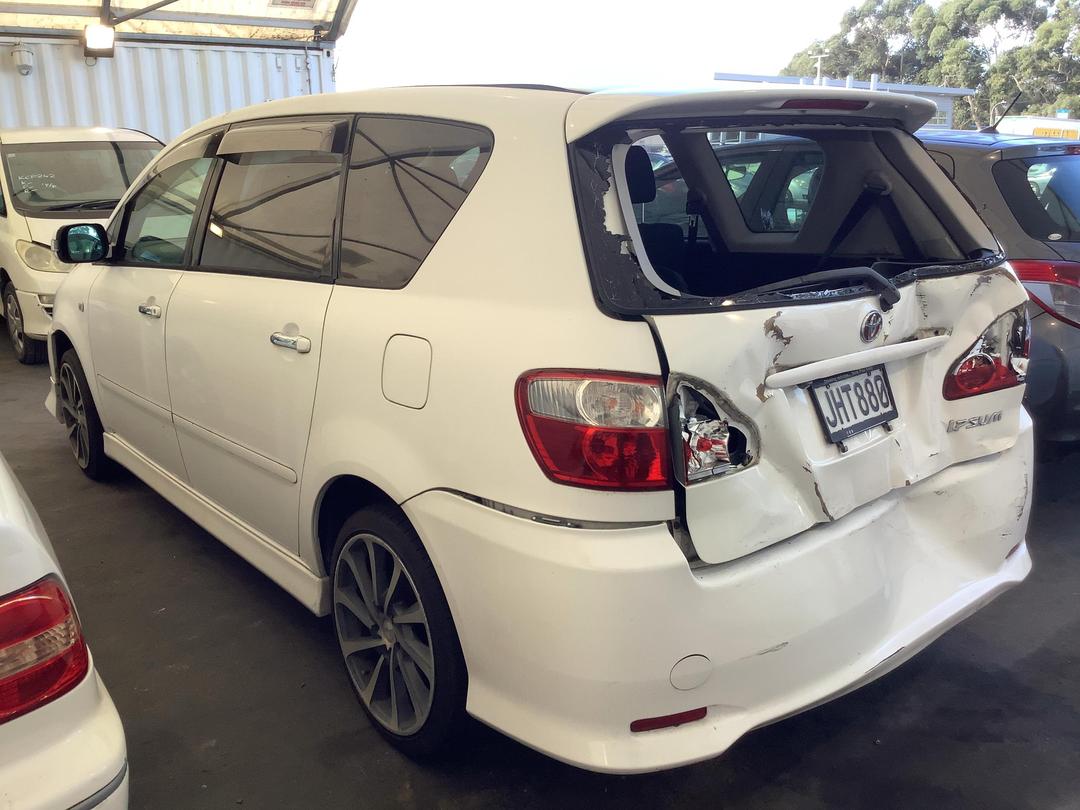 Photo '5' of Toyota Ipsum