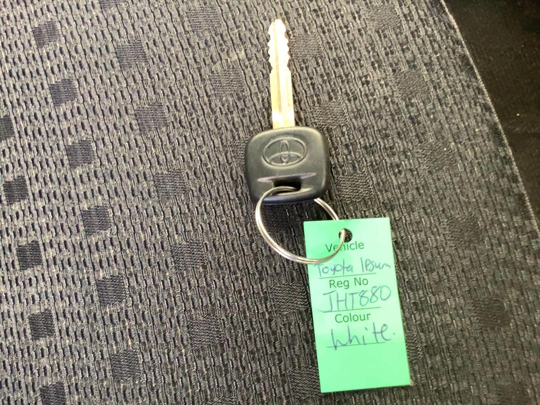 Photo '17' of Toyota Ipsum