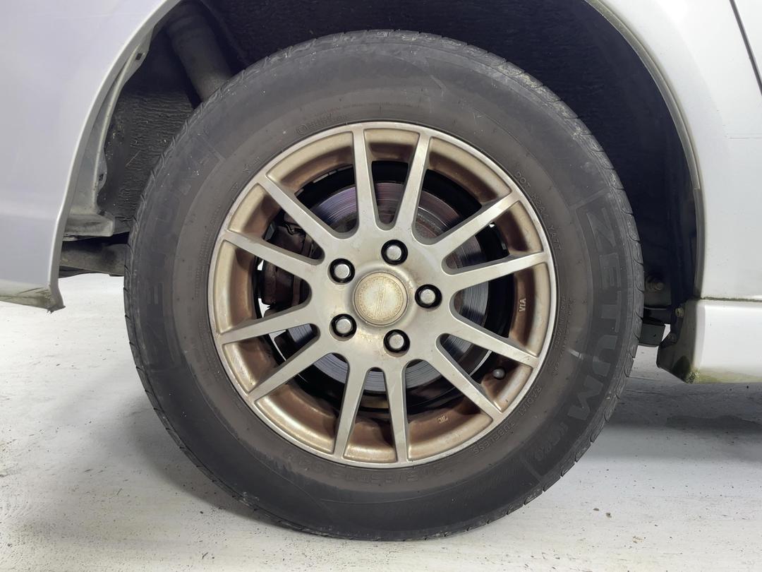 Photo '12' of Toyota Ipsum