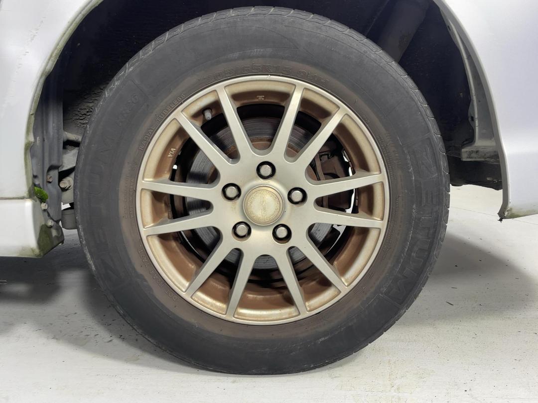 Photo '11' of Toyota Ipsum