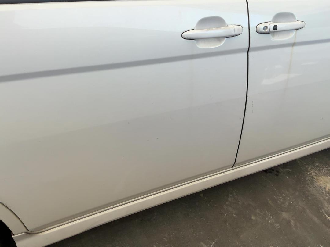 Photo '16' of Toyota Isis Photo '16' of Toyota Isis