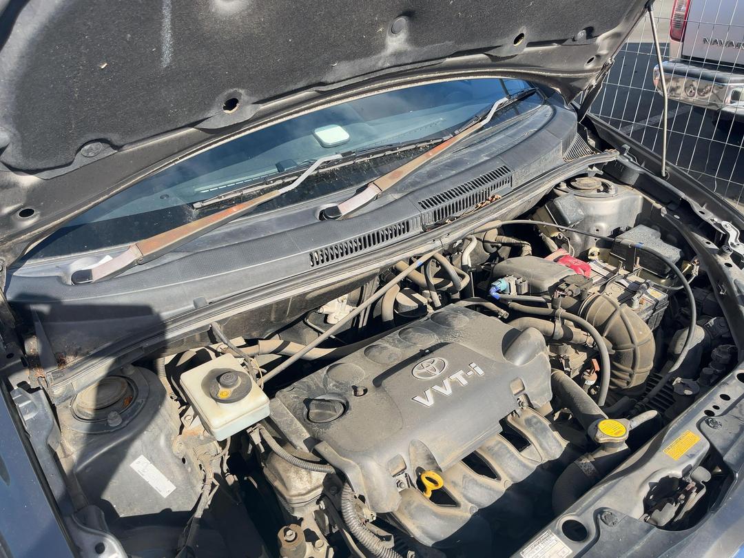 Photo '10' of Toyota IST