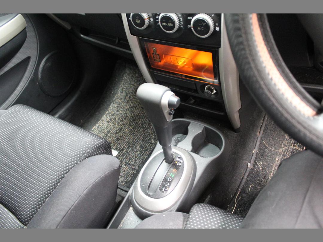 Photo '15' of Toyota IST