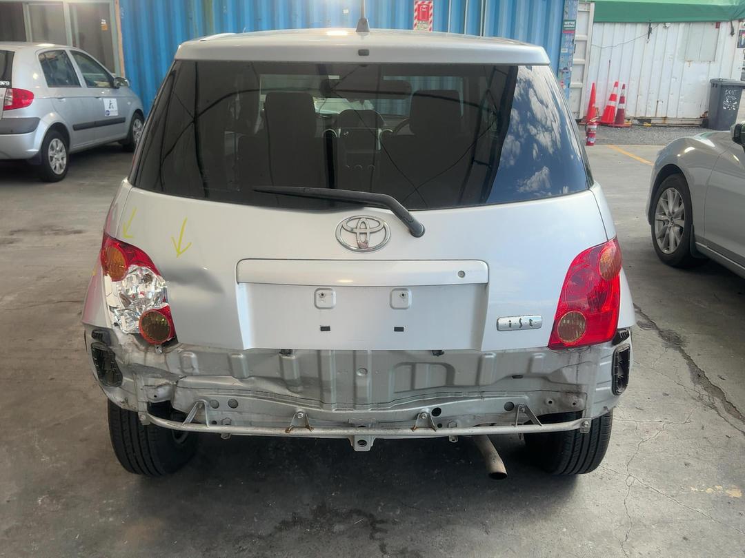 Photo '5' of Toyota IST Photo '5' of Toyota IST