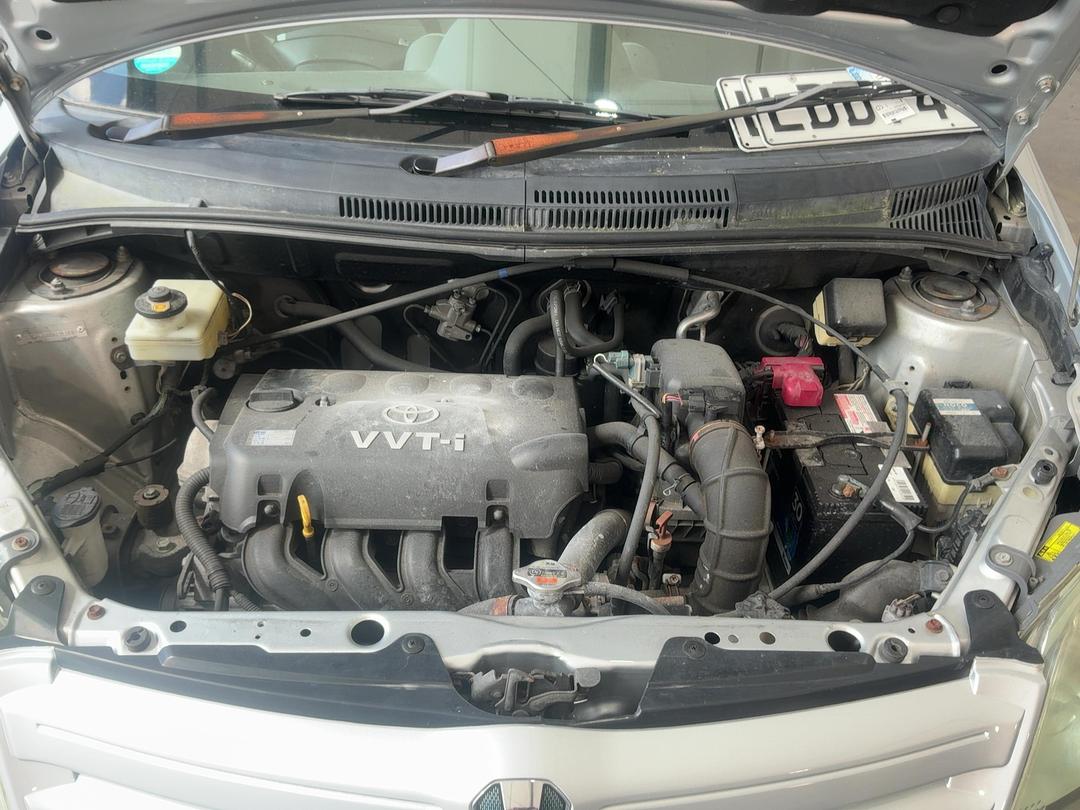 Photo '14' of Toyota IST Photo '14' of Toyota IST
