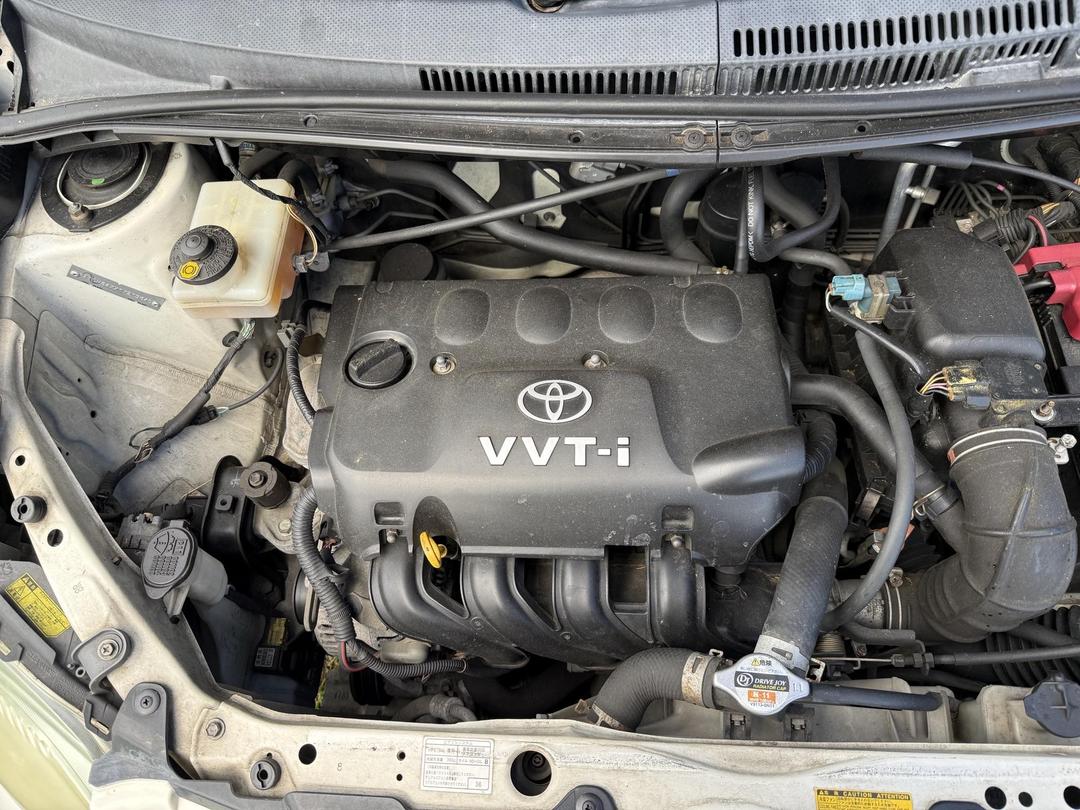 Photo '6' of Toyota IST Photo '6' of Toyota IST