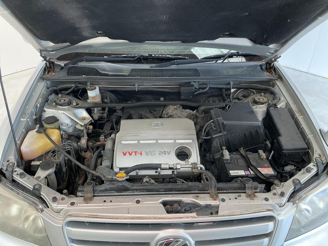 Photo '11' of Toyota Kluger