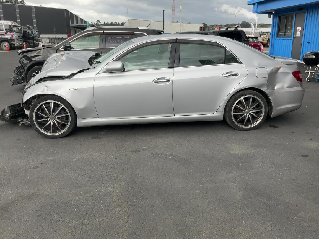 Photo '6' of Toyota Mark X X Photo '6' of Toyota Mark X X