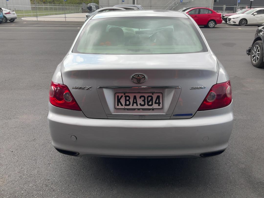 Photo '8' of Toyota Mark X X Photo '8' of Toyota Mark X X