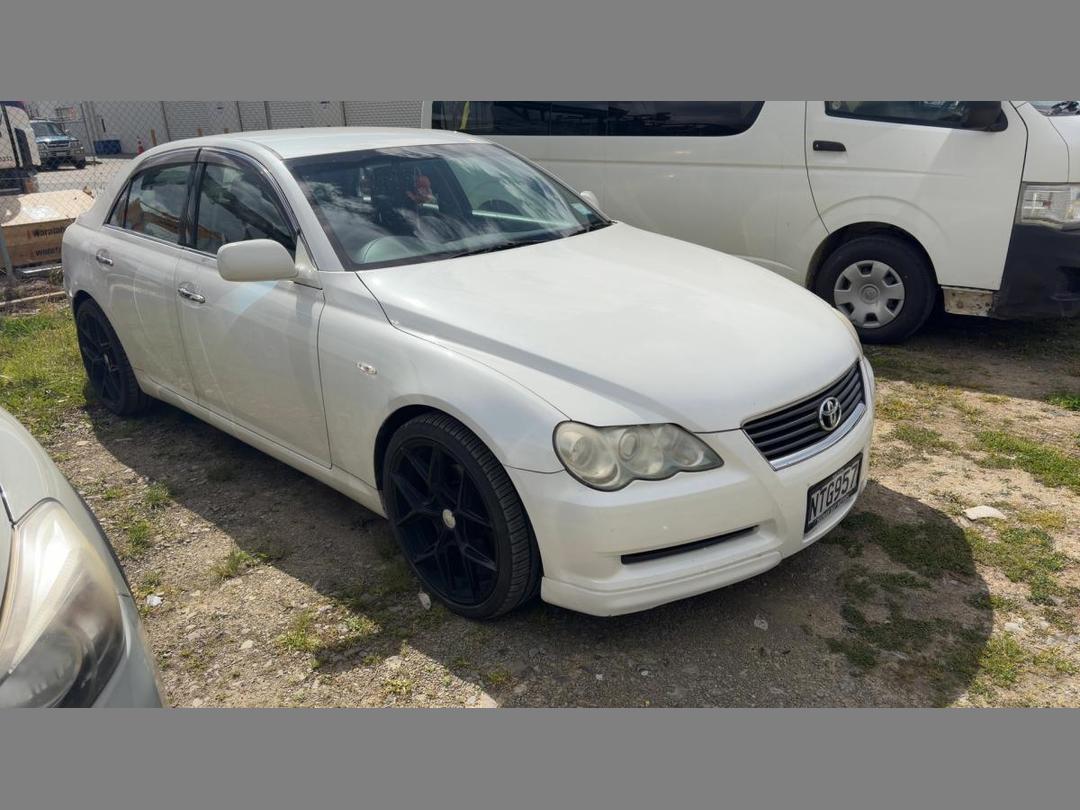 Photo '2' of Toyota Mark X X Photo '2' of Toyota Mark X X