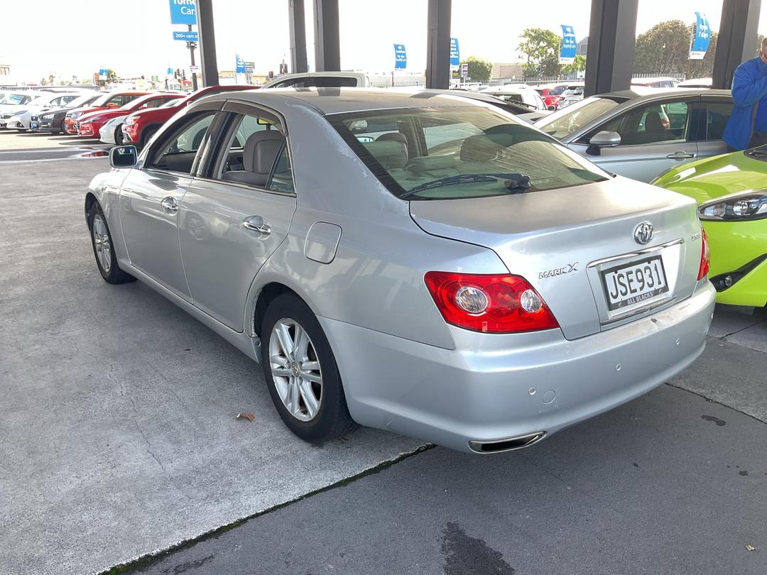 Photo '4' of Toyota Markx