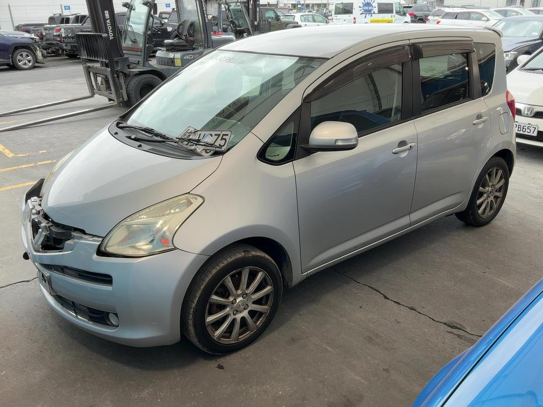 Photo '6' of Toyota Ractis