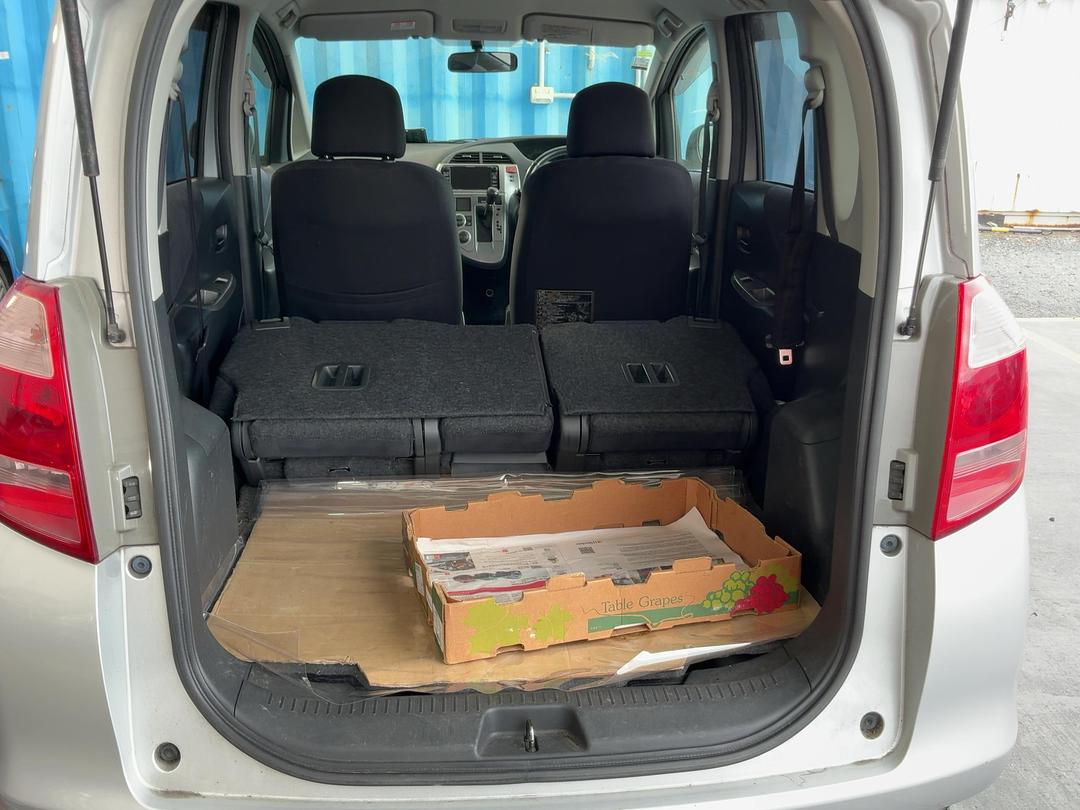 Photo '14' of Toyota Ractis