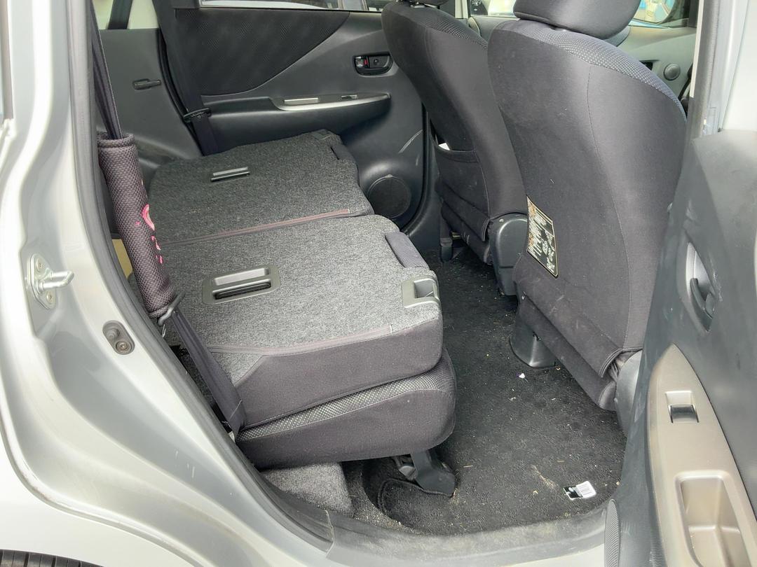 Photo '17' of Toyota Ractis