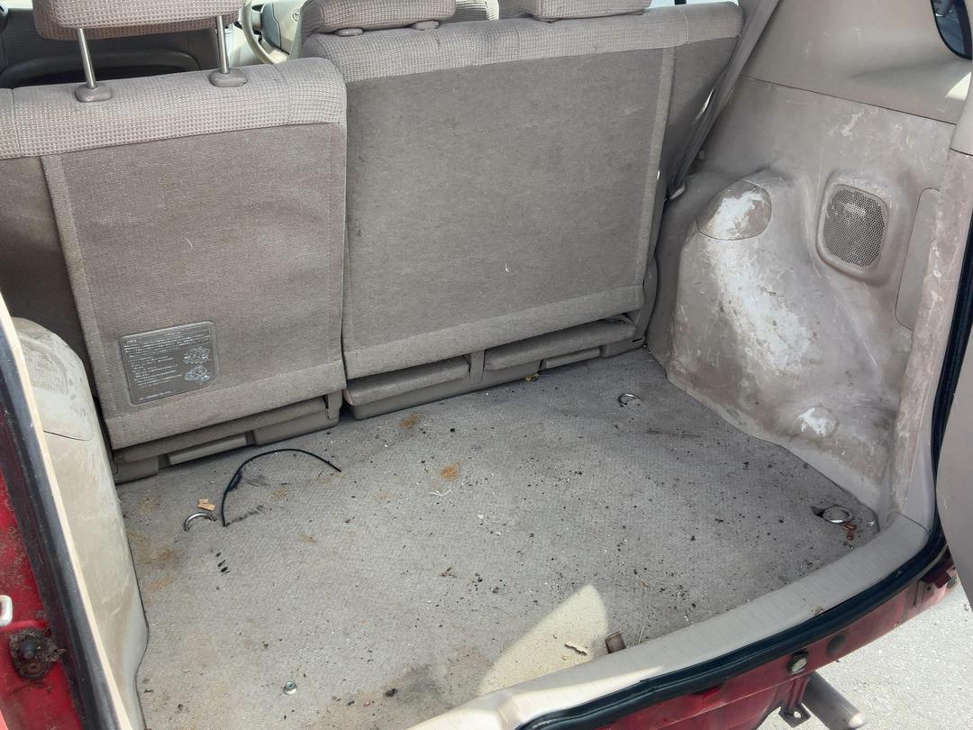 Photo '6' of Toyota Raum