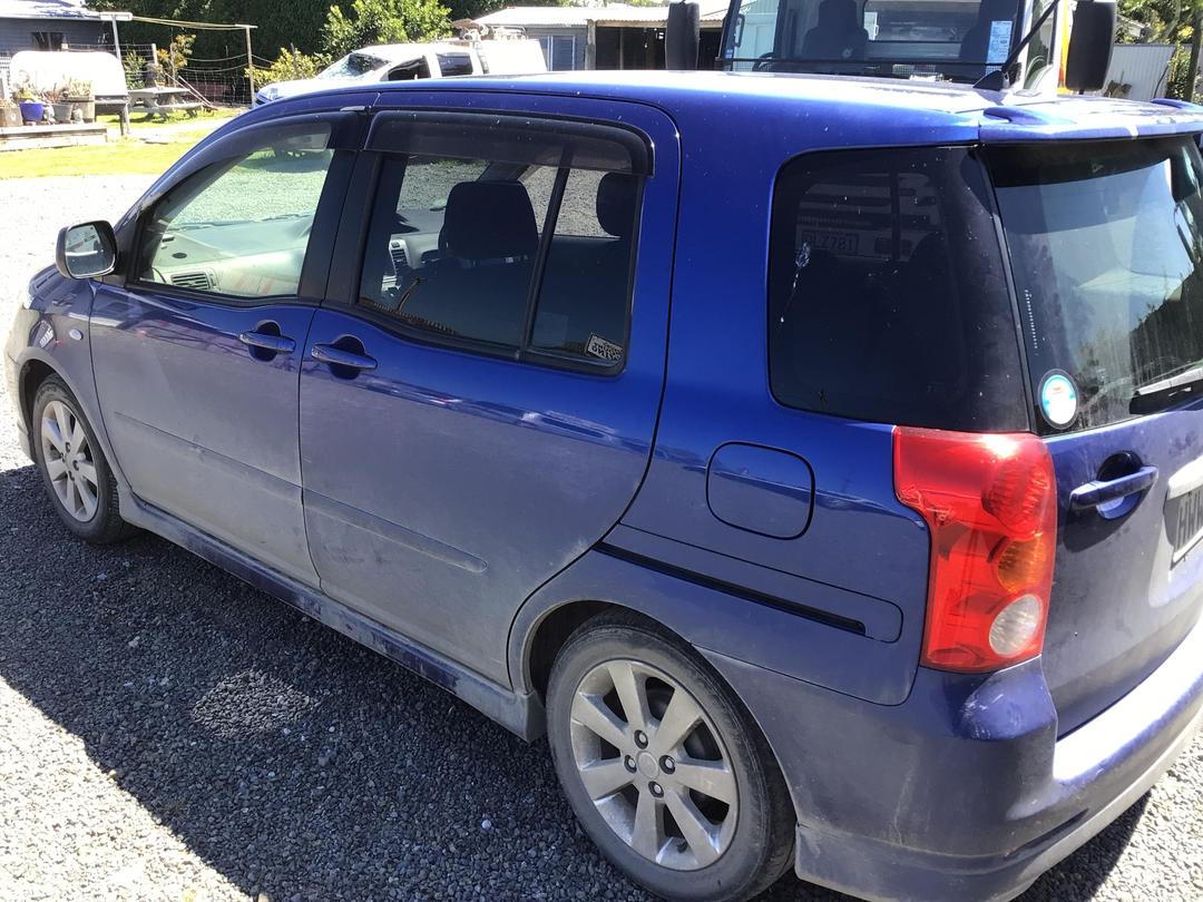 Photo '5' of Toyota Raum Photo '5' of Toyota Raum