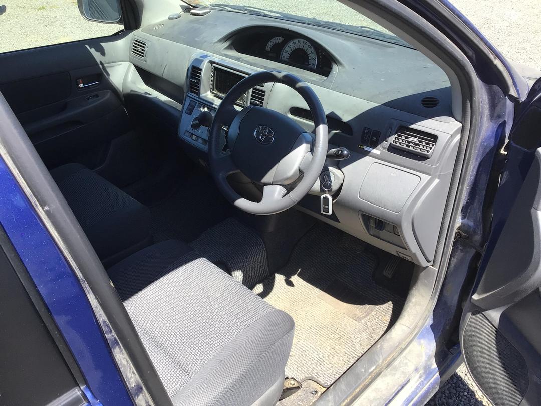 Photo '15' of Toyota Raum Photo '15' of Toyota Raum