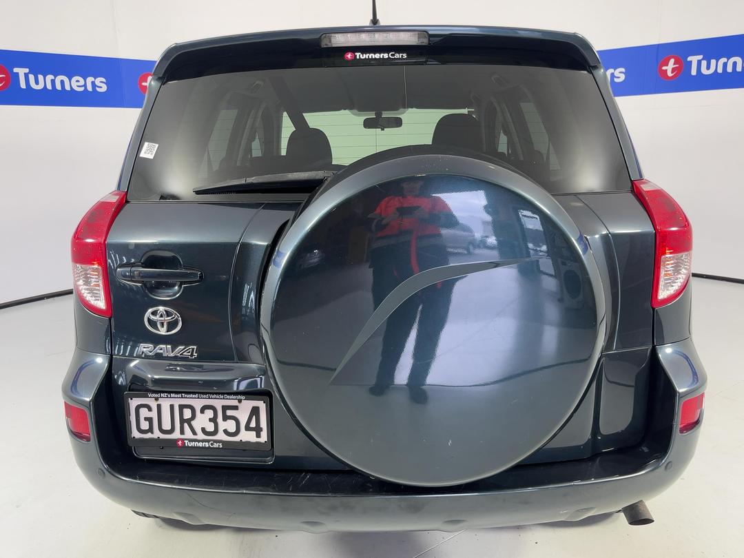 Photo '6' of Toyota Rav4