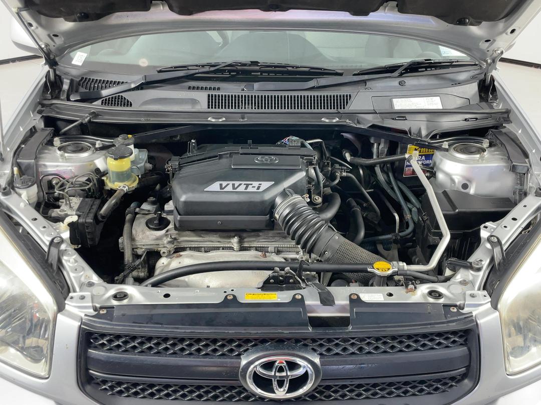 Photo '13' of Toyota Rav4
