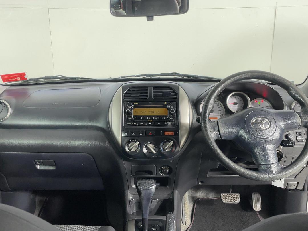 Photo '17' of Toyota Rav4