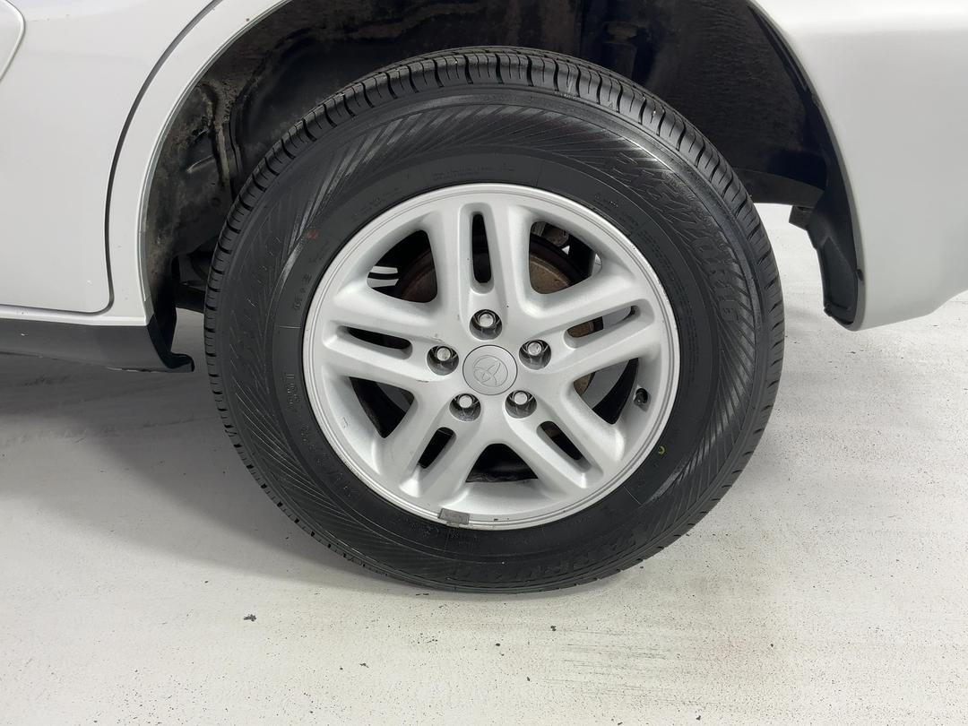 Photo '11' of Toyota Rav4