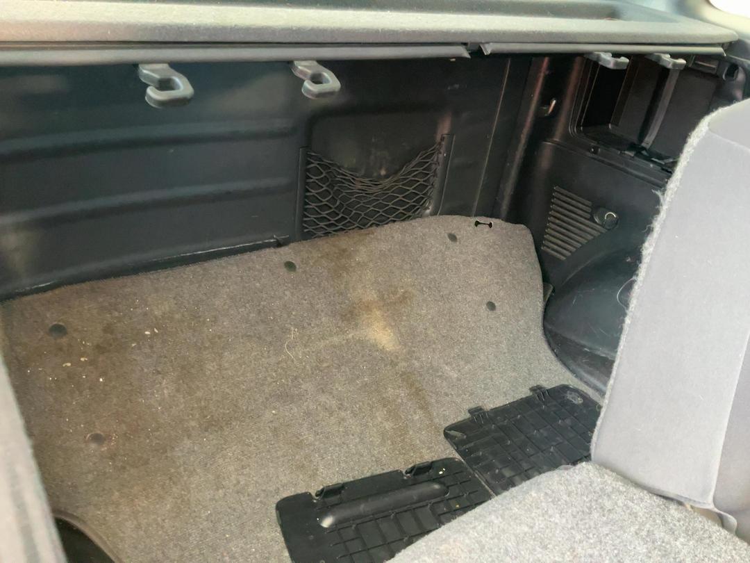 Photo '8' of Toyota Rav4