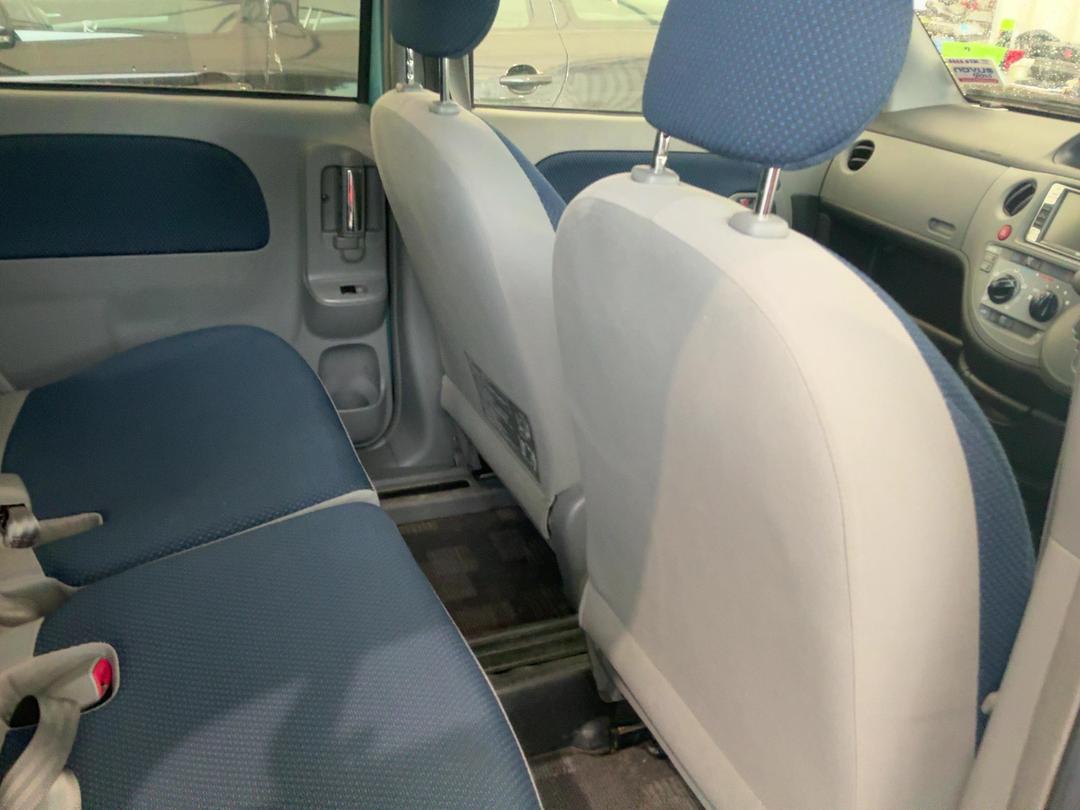 Photo '9' of Toyota Sienta Photo '9' of Toyota Sienta