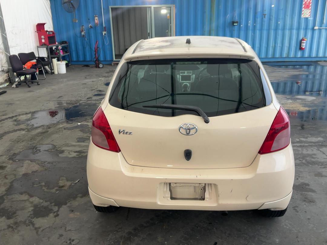 Photo '7' of Toyota Vitz Photo '7' of Toyota Vitz