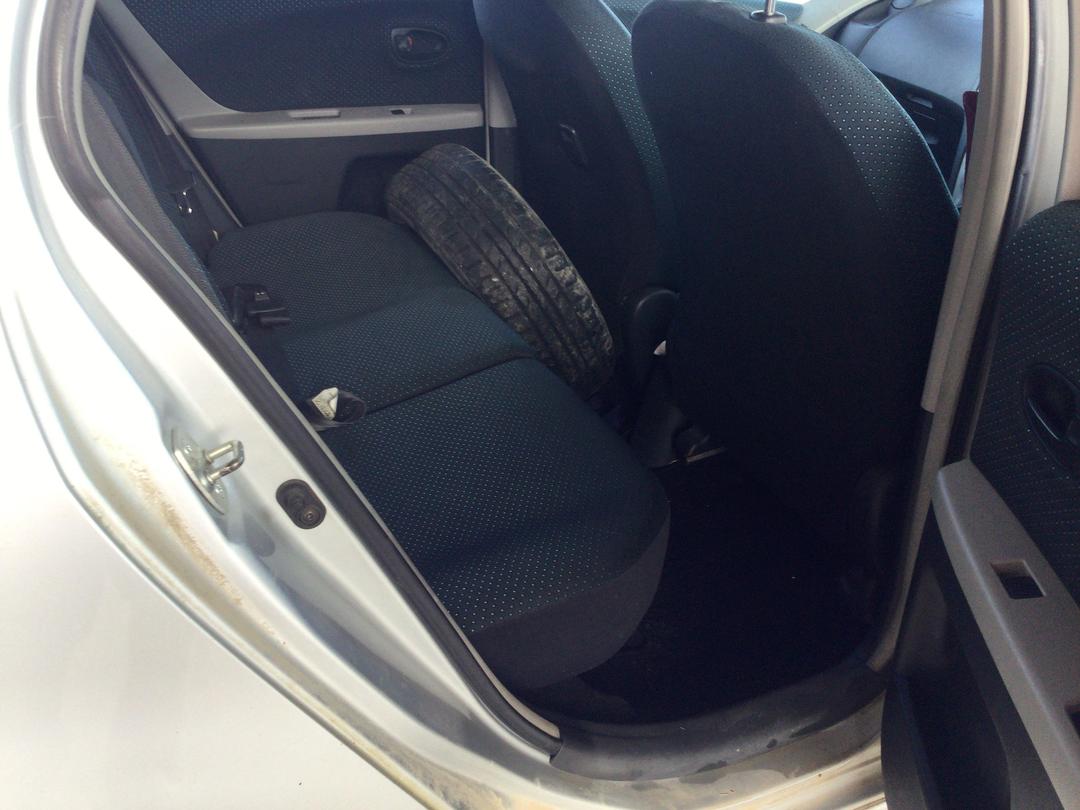 Photo '19' of Toyota Vitz