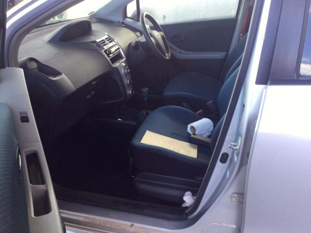 Photo '22' of Toyota Vitz