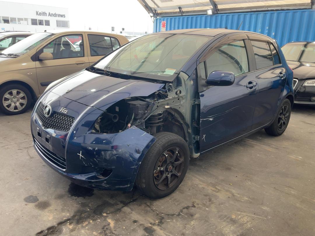 Photo '3' of Toyota Vitz