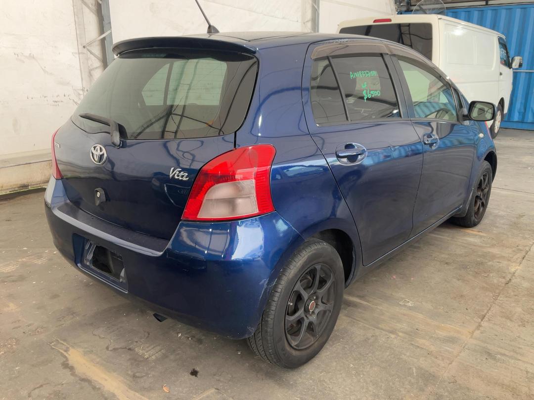 Photo '9' of Toyota Vitz