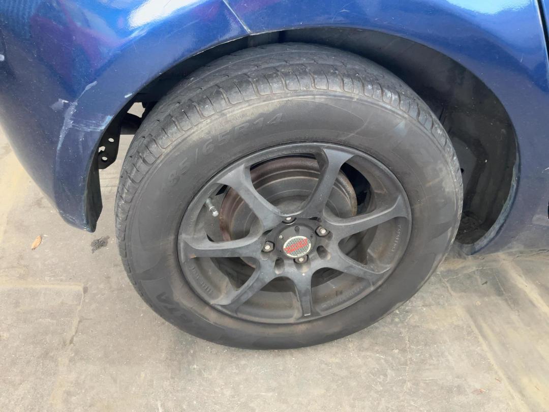 Photo '10' of Toyota Vitz