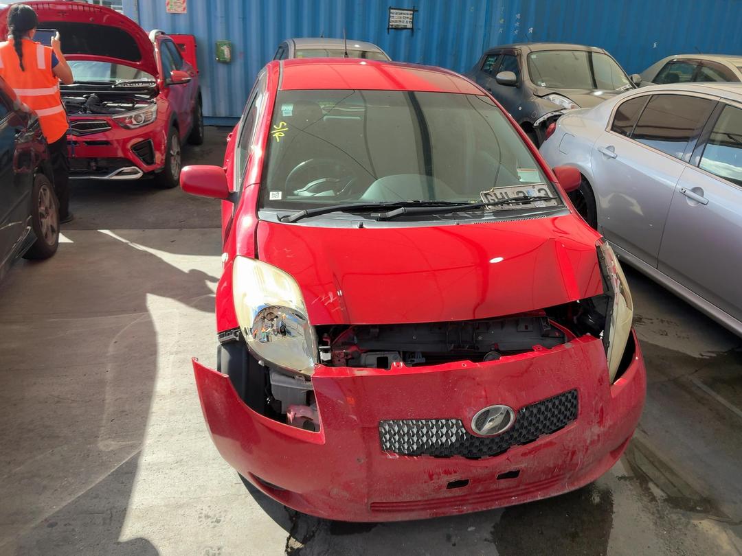 Photo '4' of Toyota Vitz 5 Door Hatch