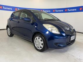 Image of 2005 Toyota Vitz