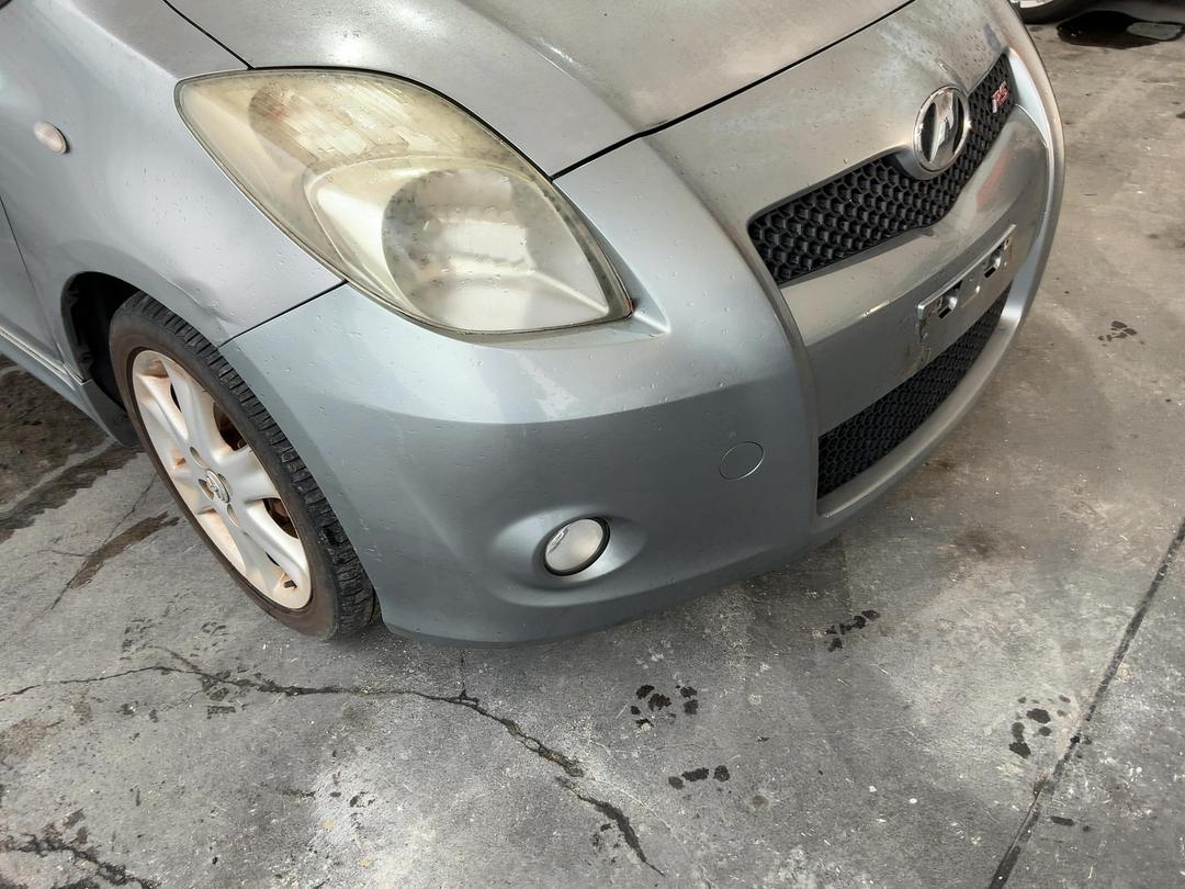 Photo '4' of Toyota Vitz