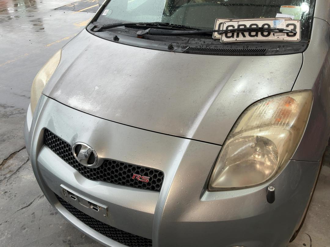 Photo '6' of Toyota Vitz