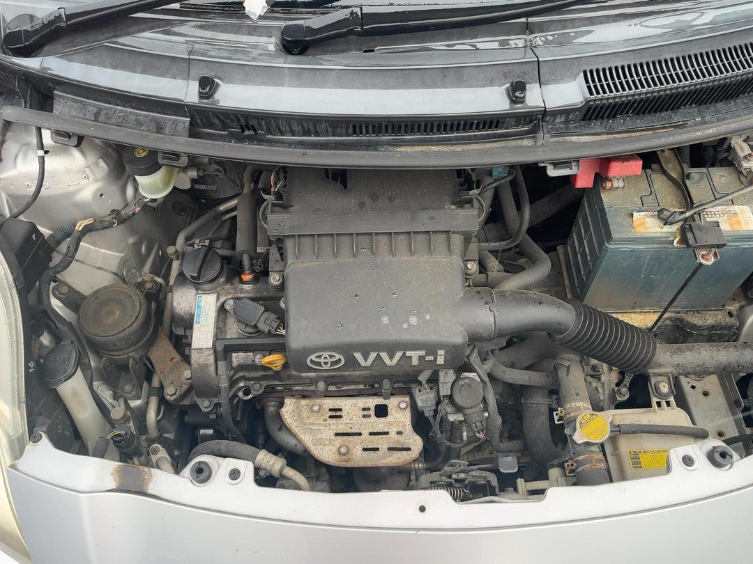 Photo '9' of Toyota Vitz Photo '9' of Toyota Vitz