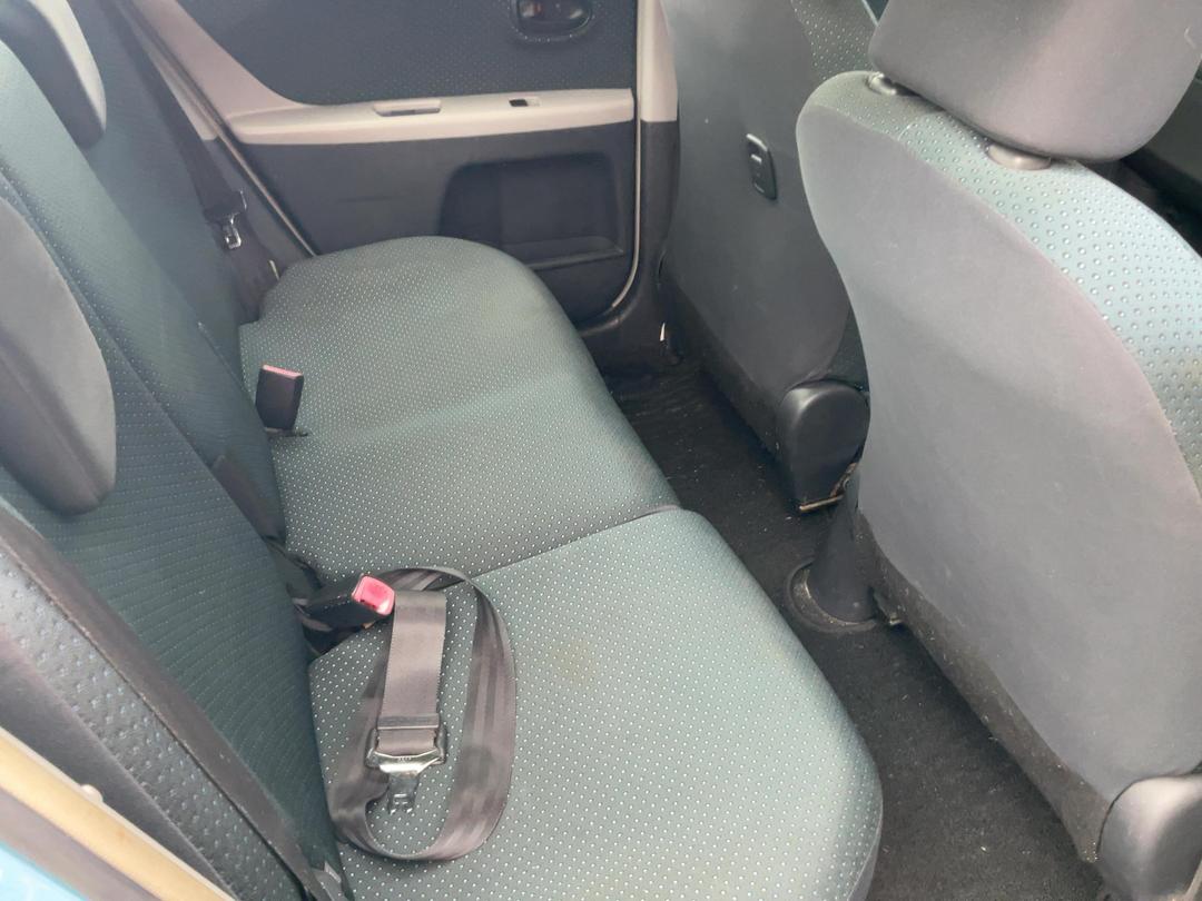 Photo '19' of Toyota Vitz Photo '19' of Toyota Vitz