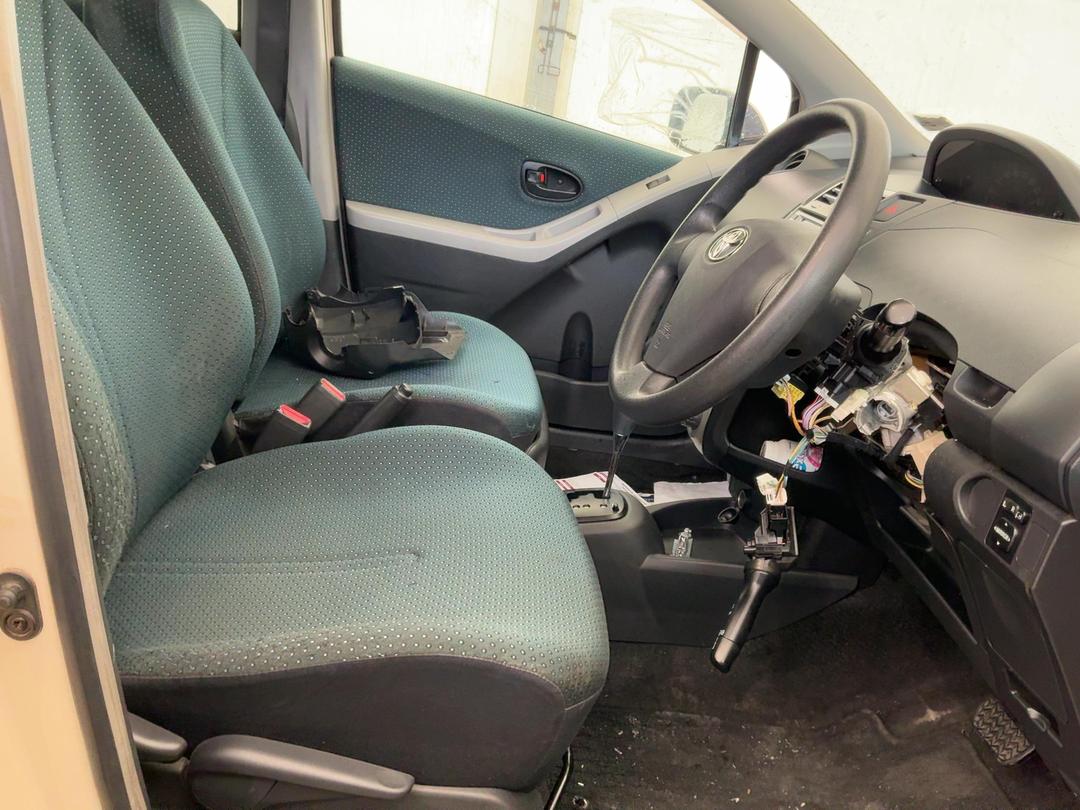 Photo '9' of Toyota Vitz Photo '9' of Toyota Vitz