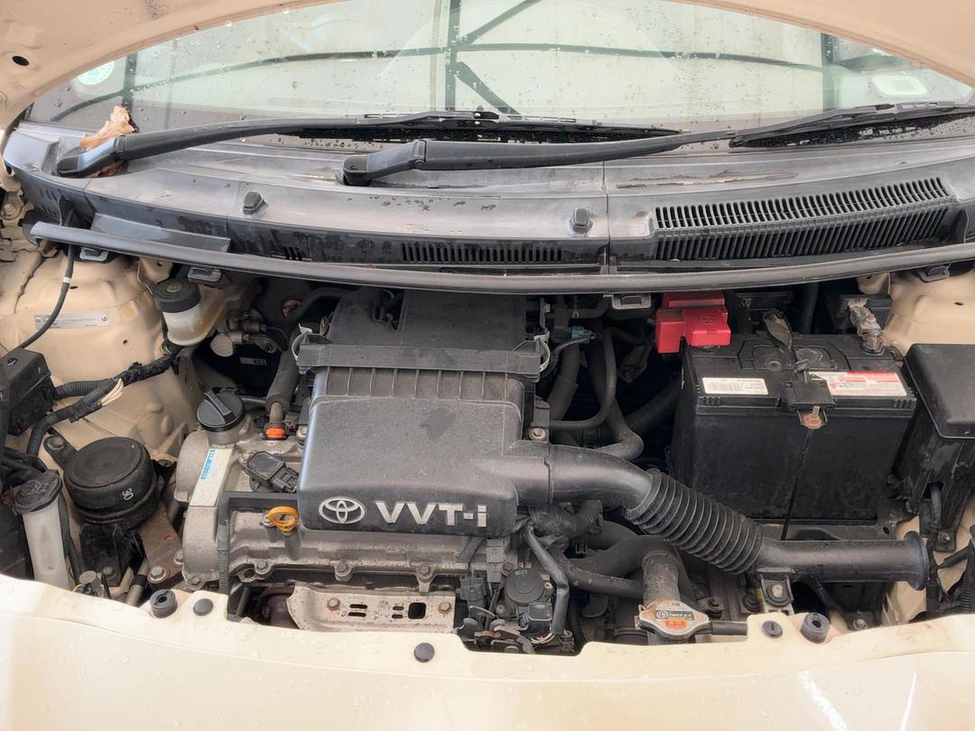 Photo '11' of Toyota Vitz Photo '11' of Toyota Vitz